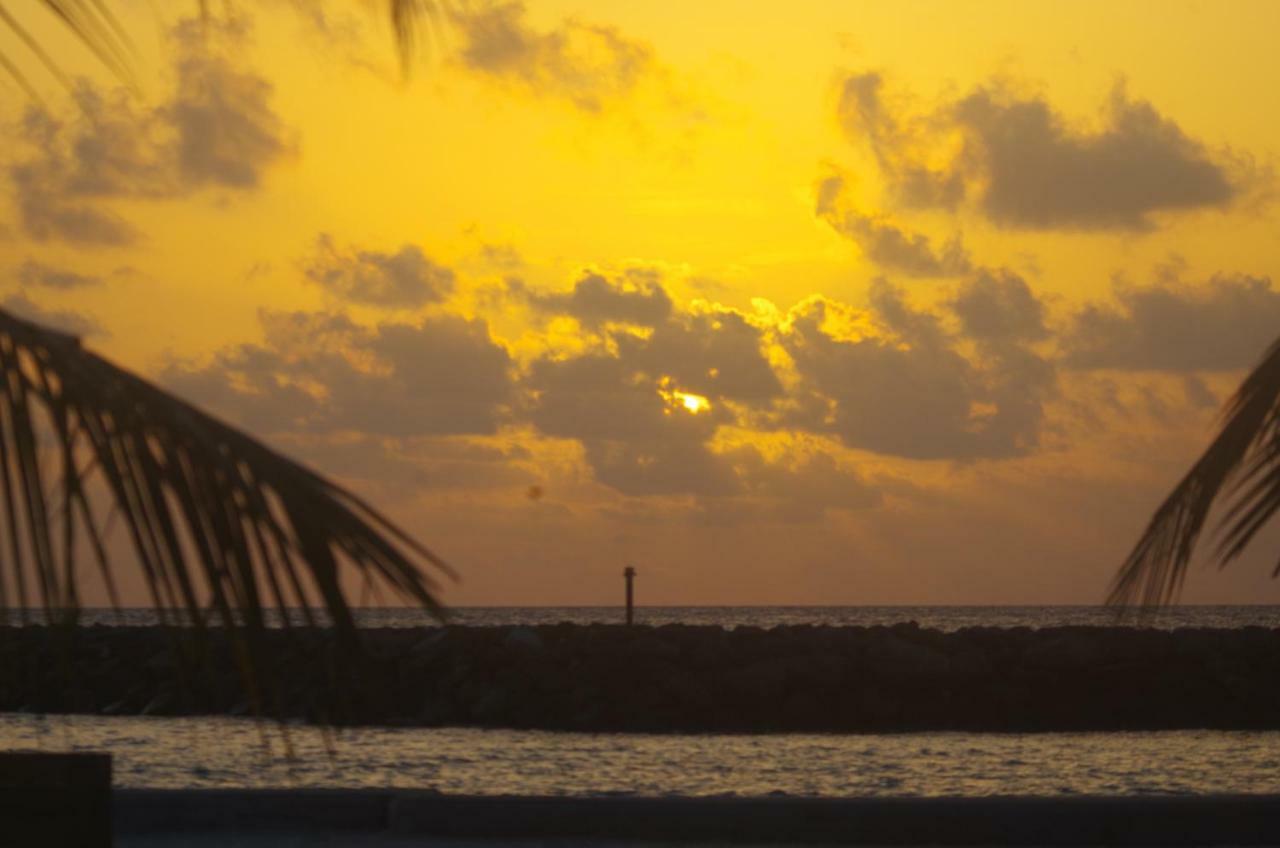 The Sky Maldives Gulhi Luaran gambar